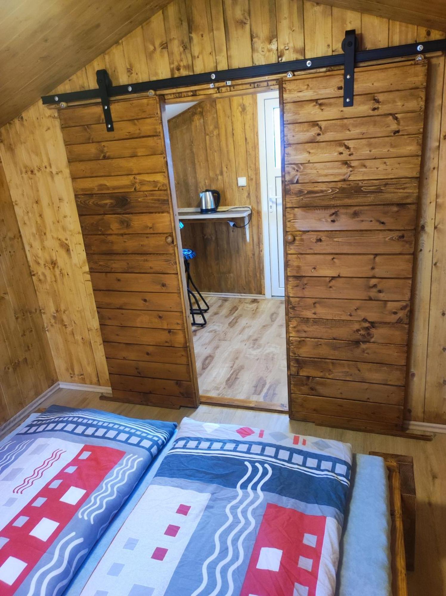 Ubytovani V Klimatizovanych Chatickach Stit Chlumec nad Cidlinou Zewnętrze zdjęcie